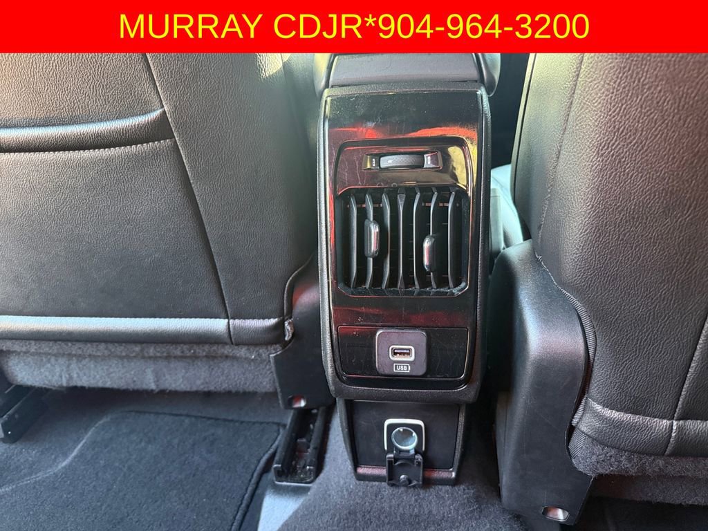 Used 2024 Jeep Compass Latitude image 29