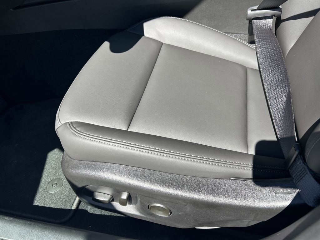 New 2026 Cadillac CT4 Luxury image 19