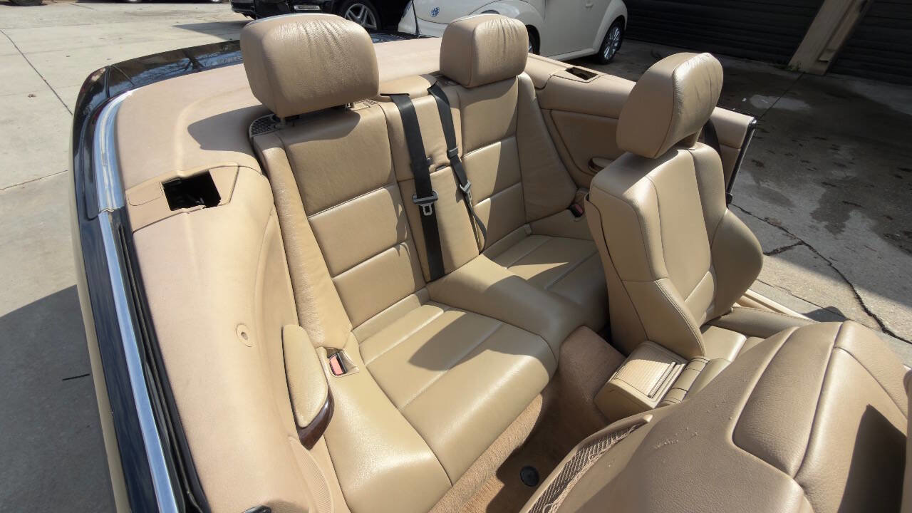 Used 2003 BMW 330Ci Convertible RWD image 42