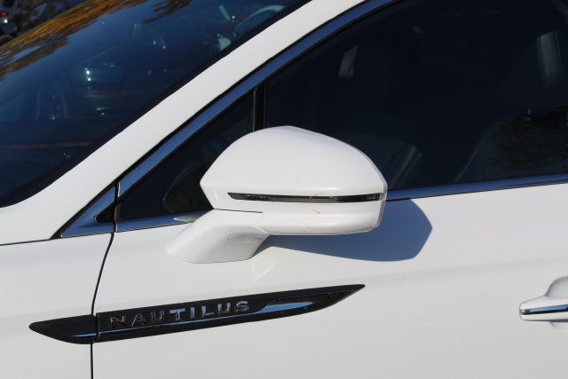 Certified 2020 Lincoln Nautilus Reserve AWD/4WD image 13