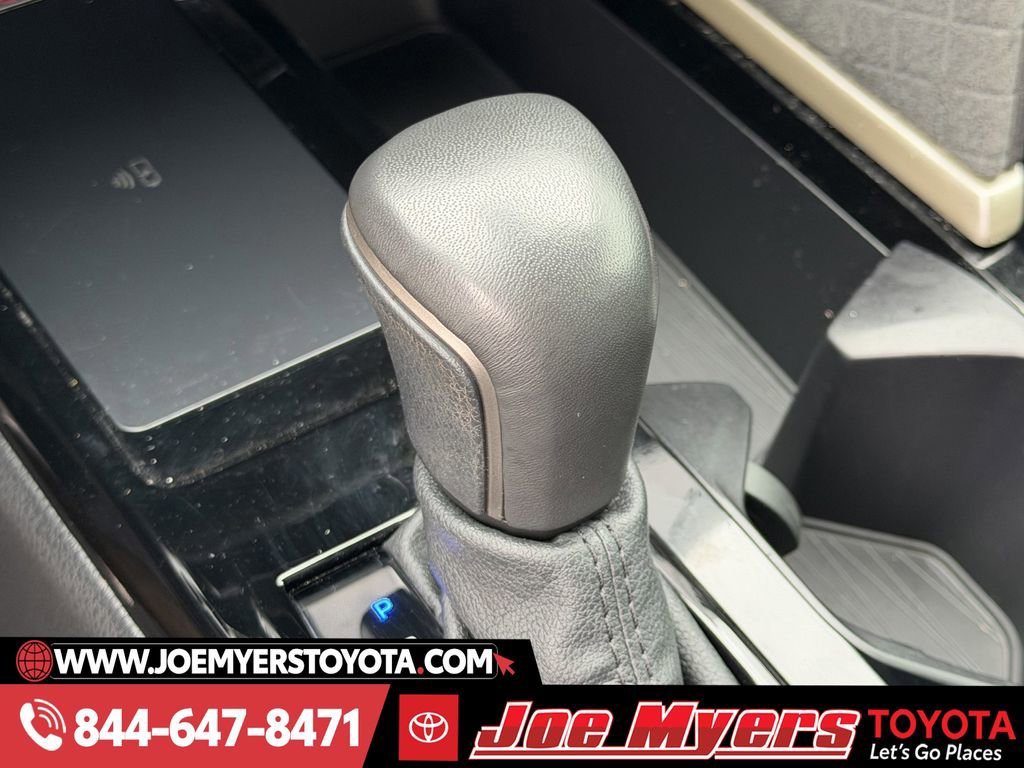 Used 2025 Toyota Camry XSE image 21