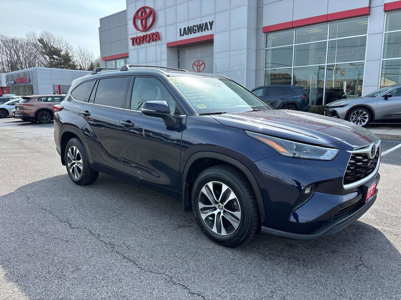 Used 2022 Toyota Highlander XLE