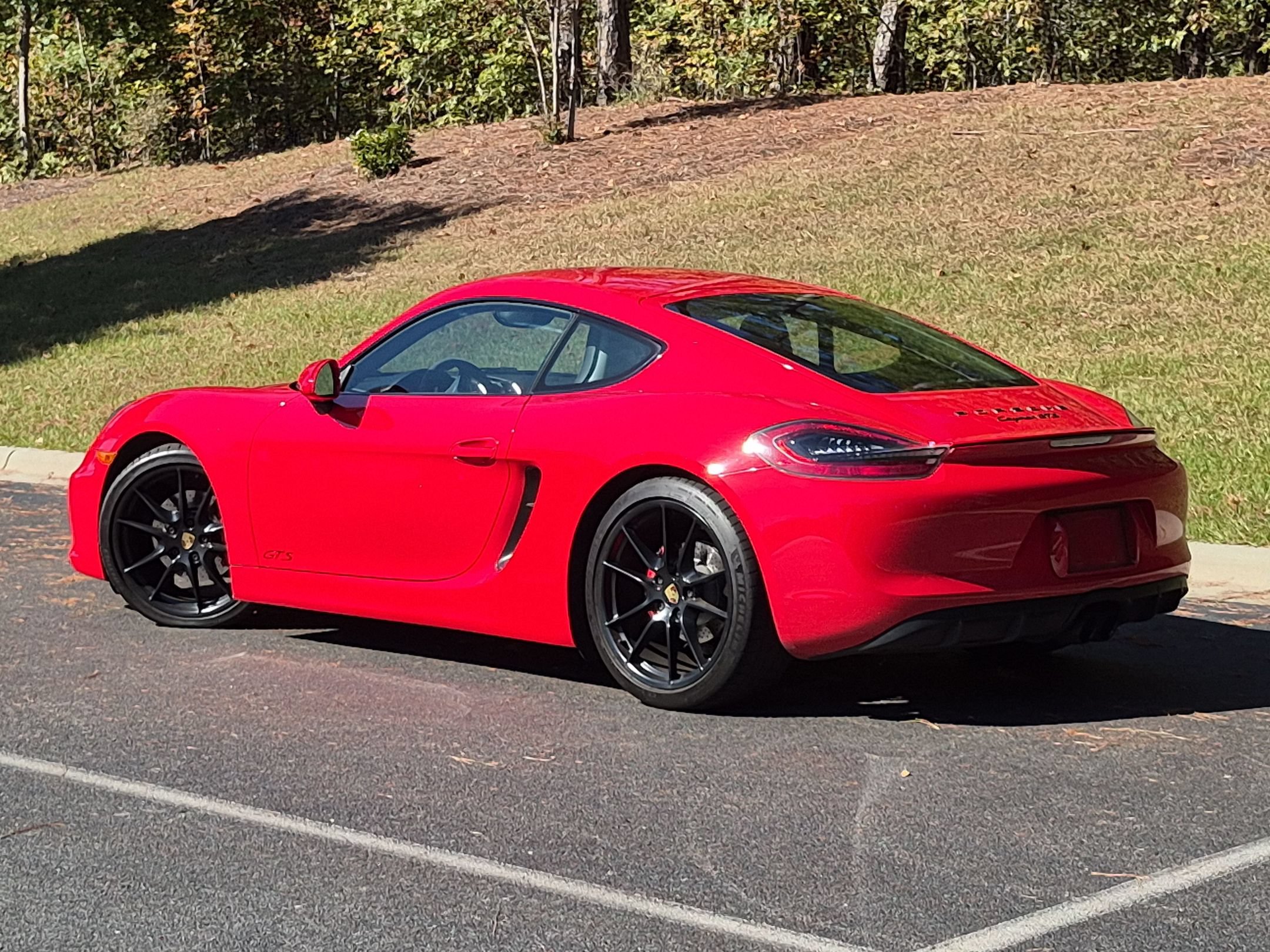 Certified 2015 Porsche Cayman GTS RWD image 3