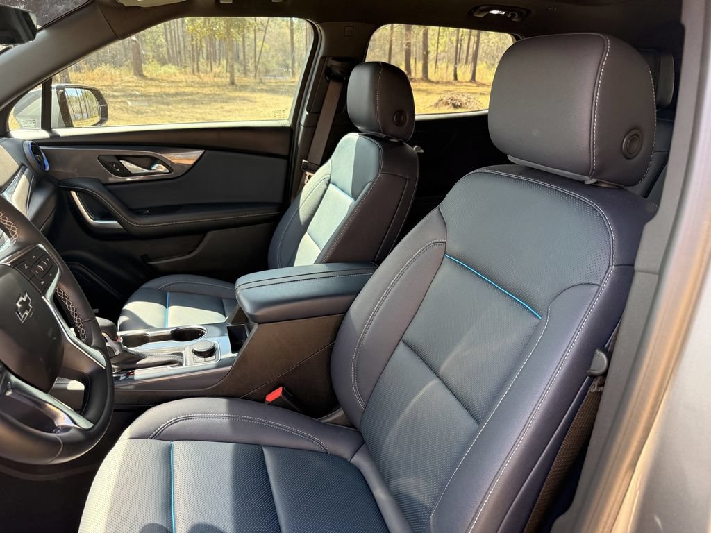 New 2025 Chevrolet Blazer RS w/ Driver Confidence II Package FWD image 15