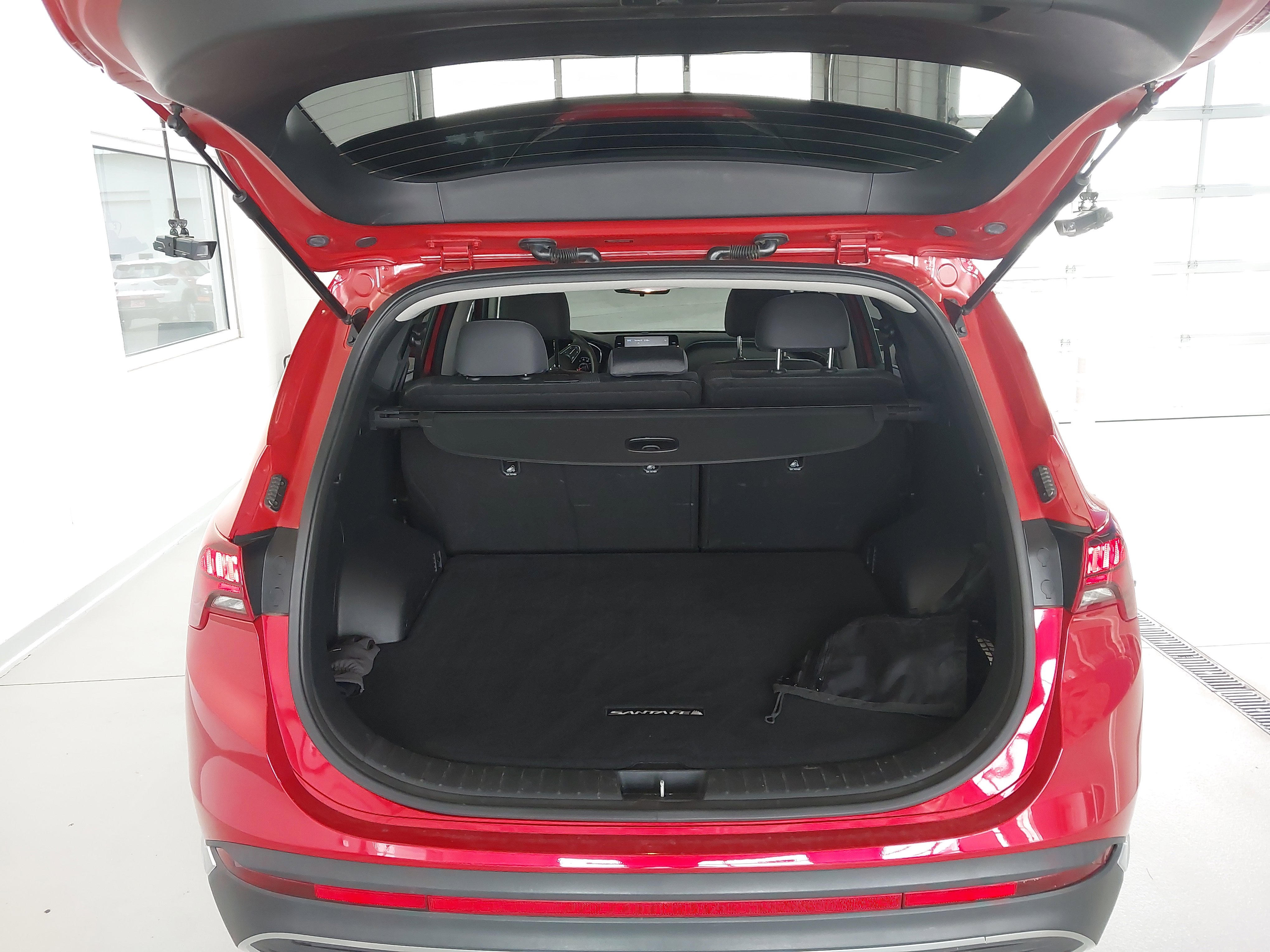 Used 2022 Hyundai Santa Fe SEL w/ Cargo Package image 27