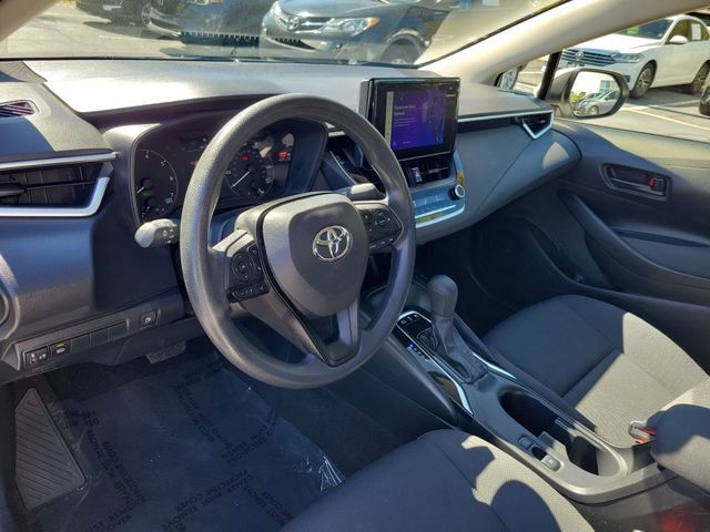 Used 2025 Toyota Corolla LE image 10