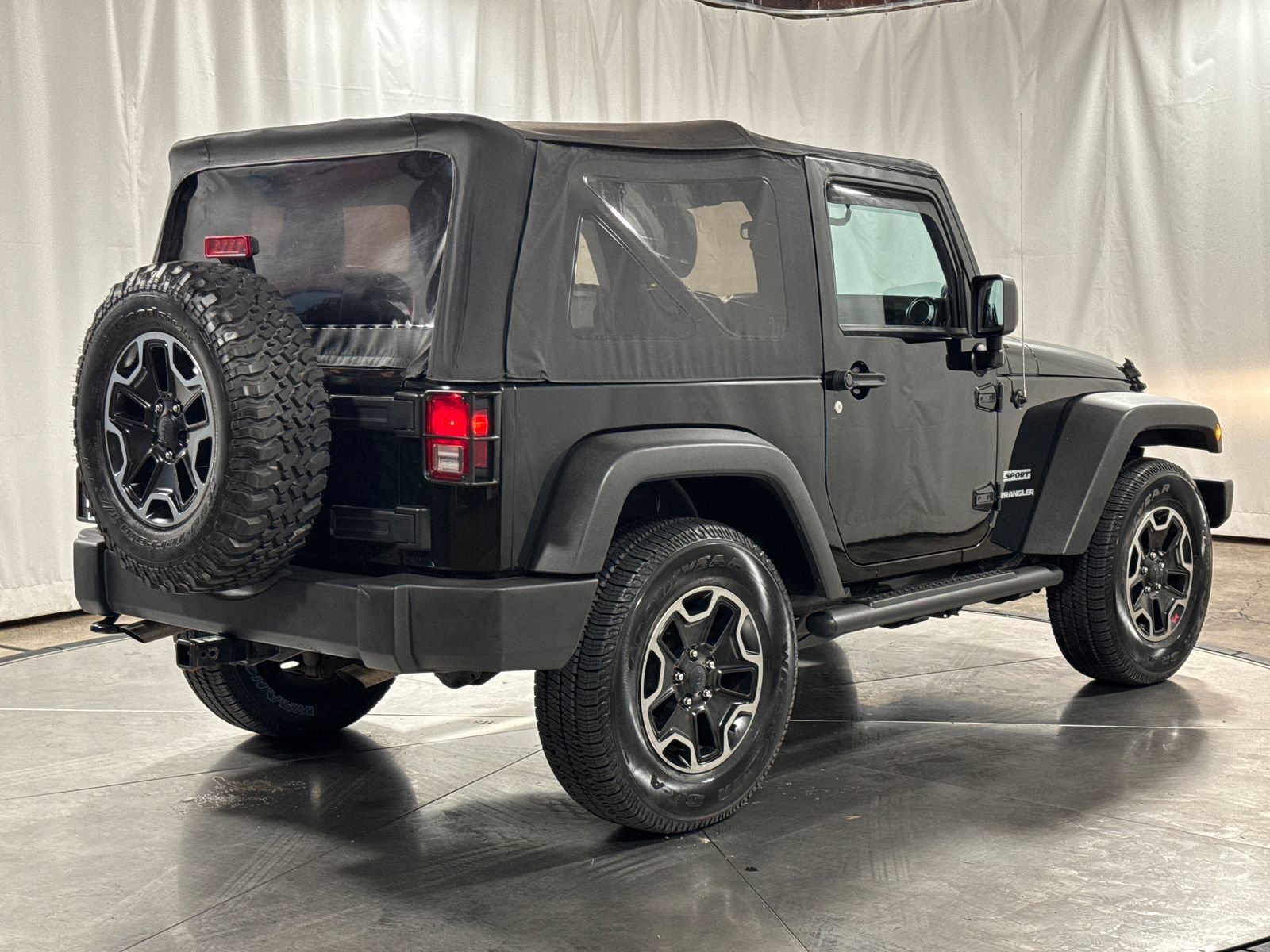 Used 2012 Jeep Wrangler Sport AWD/4WD image 10