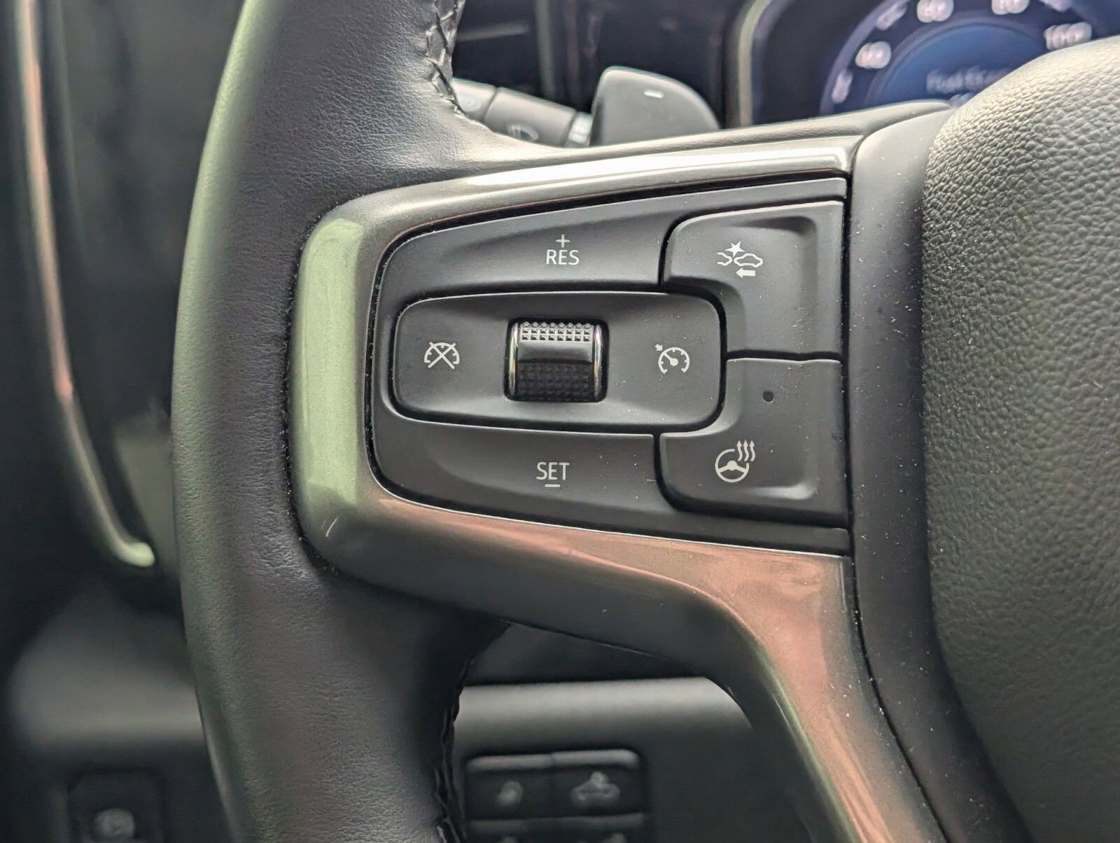 Used 2024 Chevrolet Silverado 1500 LT Trail Boss w/ LT Trail Boss Premium Package image 34