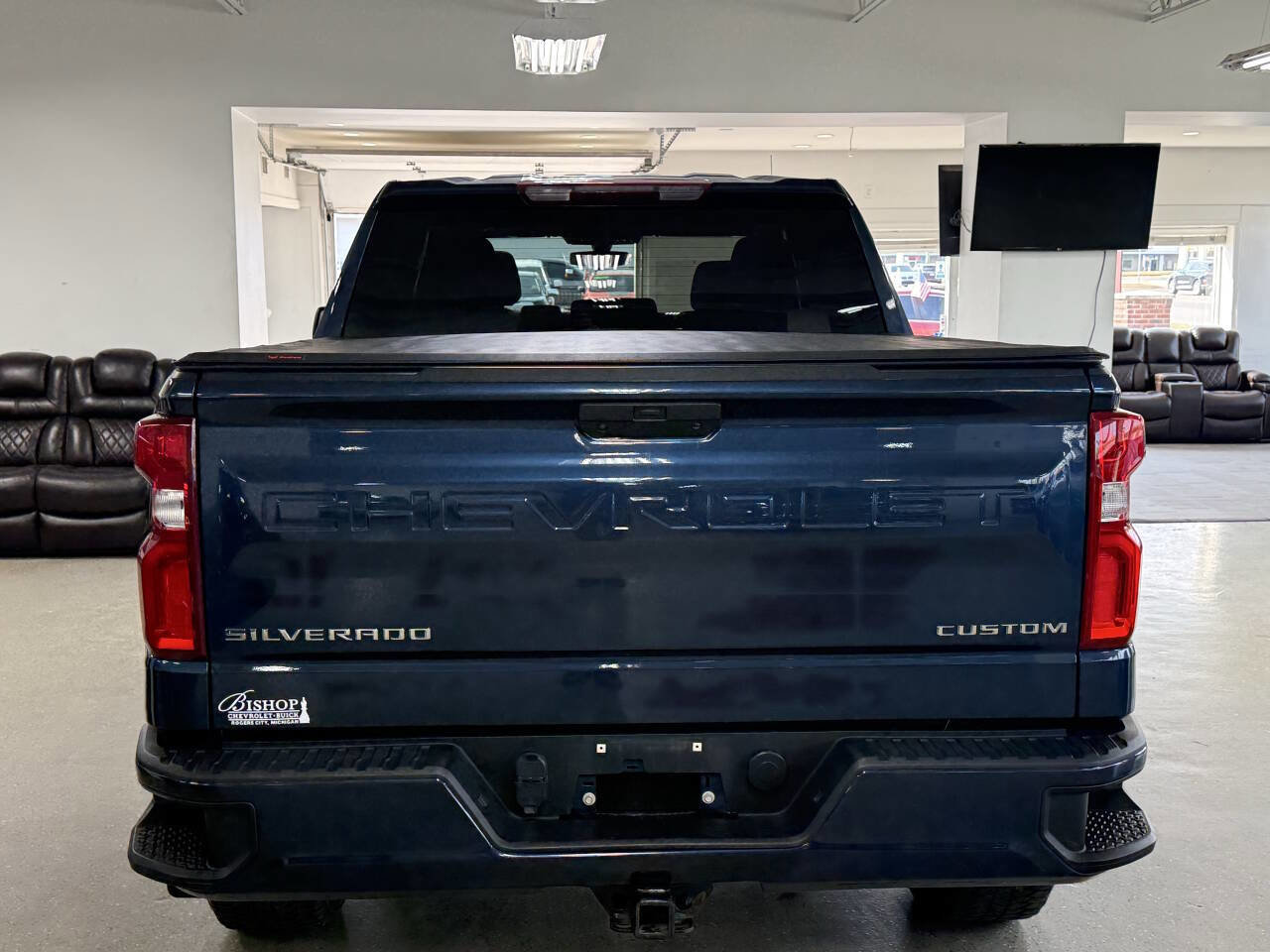 Used 2022 Chevrolet Silverado 1500 Custom image 4