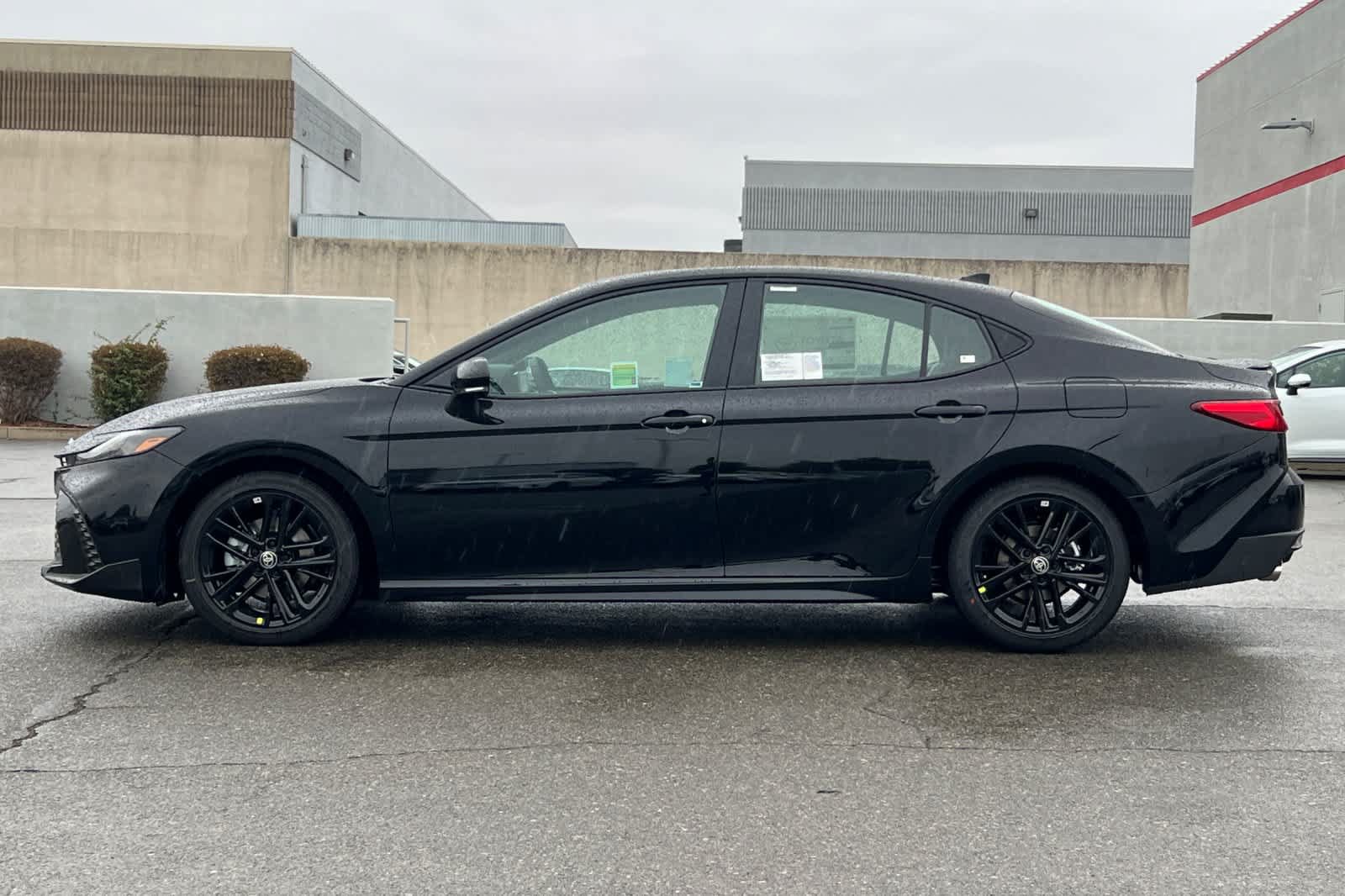 New 2026 Toyota Camry SE FWD image 5