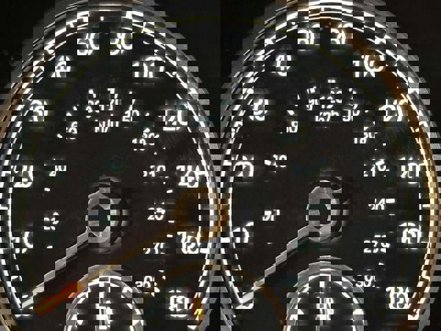 Used 2025 Genesis G70 2.5T w/ Sport Prestige Package image 33