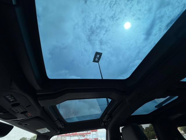 Used 2024 GMC Hummer EV 3X w/ Omega Edition AWD/4WD image 20