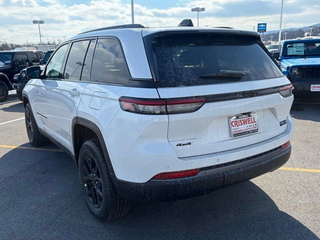 New 2026 Jeep Grand Cherokee Altitude image 5