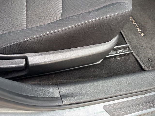 Used 2022 Nissan Sentra SV w/ All-Weather Package image 38