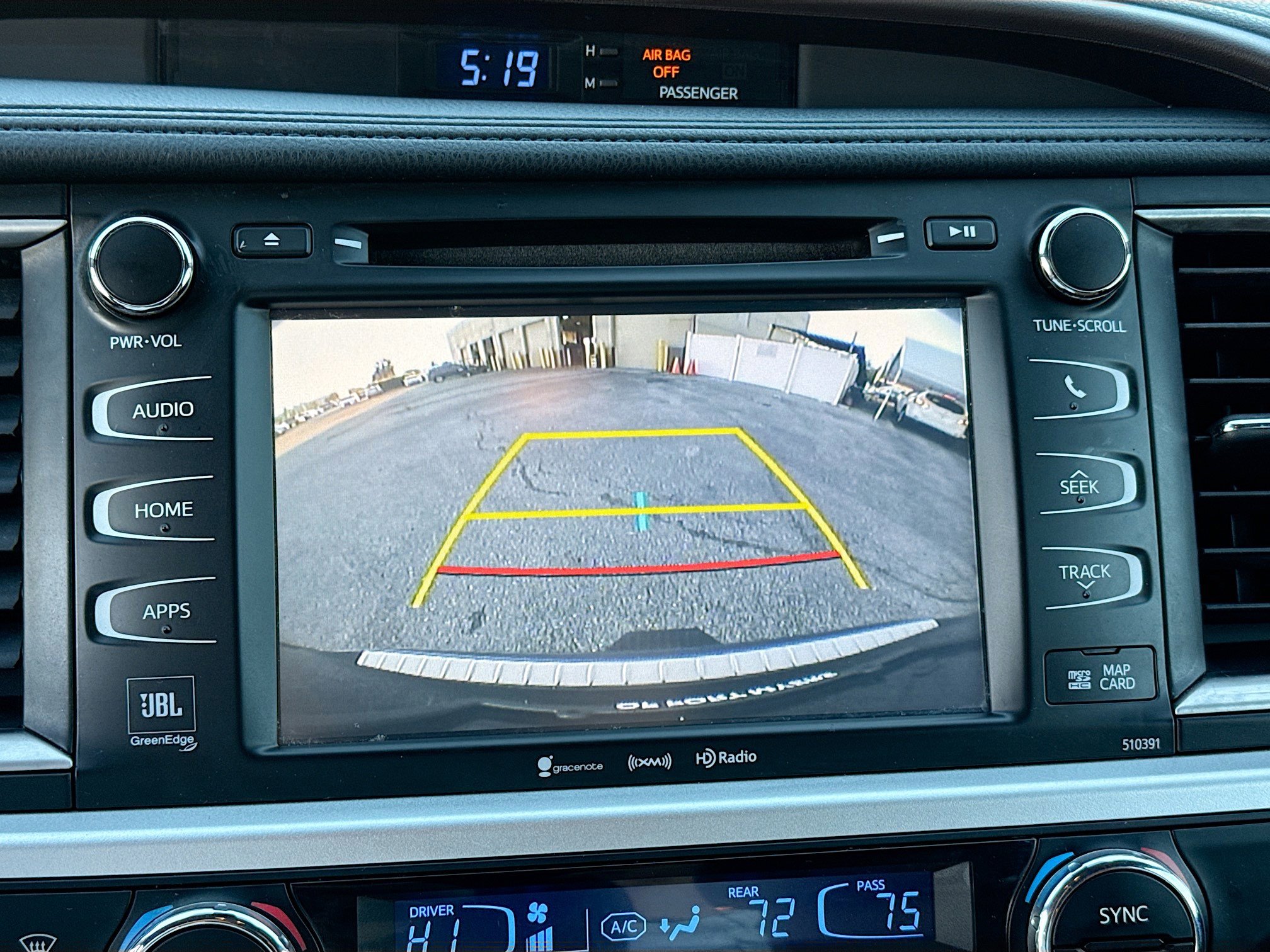 Used 2019 Toyota Highlander Limited image 35