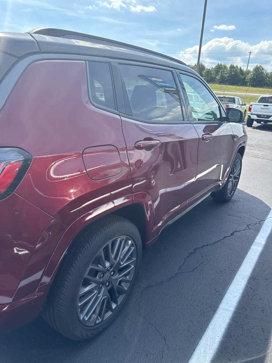 Used 2022 Jeep Compass High Altitude AWD/4WD image 25