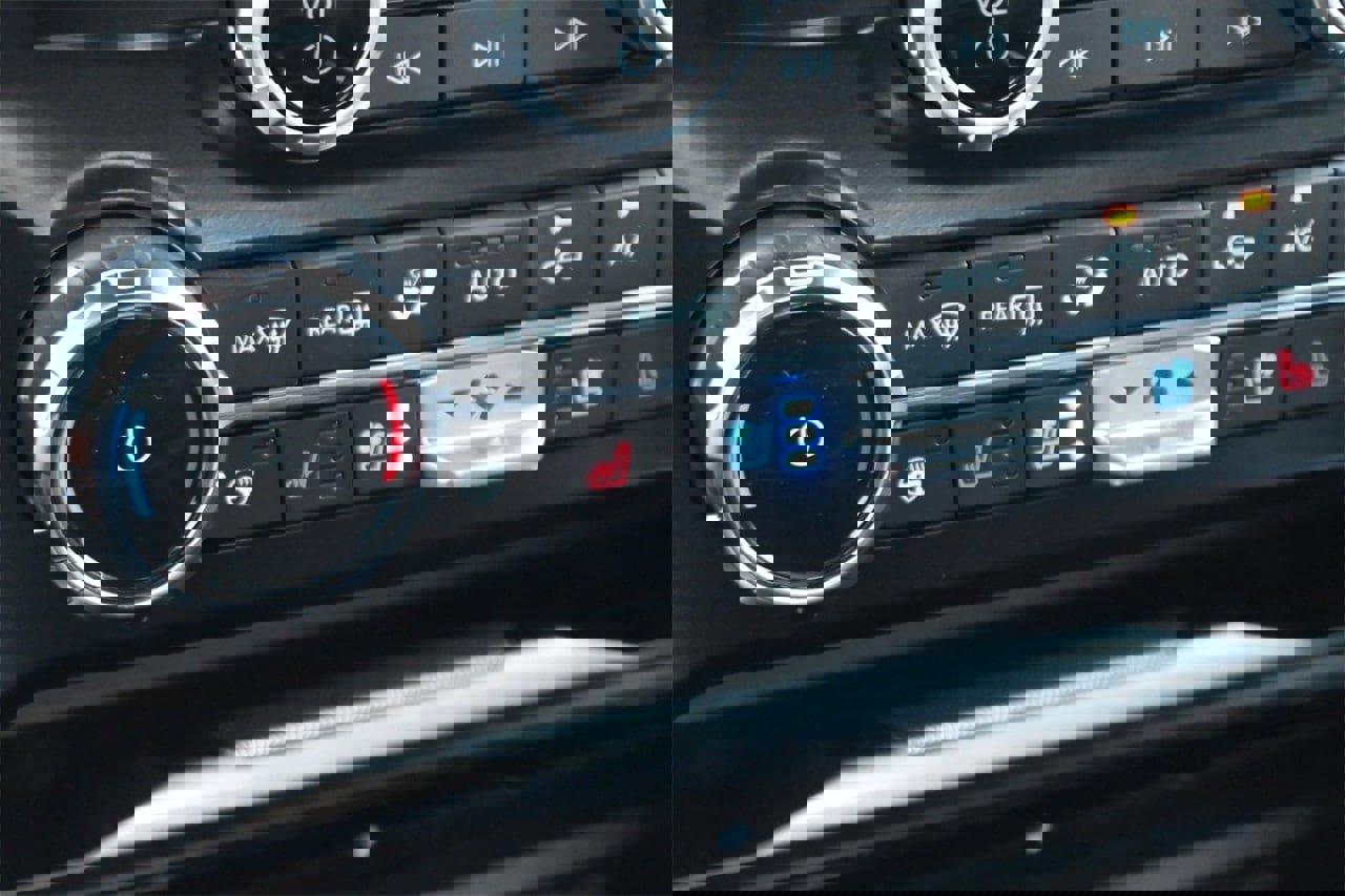 New 2026 Ford F350 4x4 Crew Cab DRW Super Duty image 40