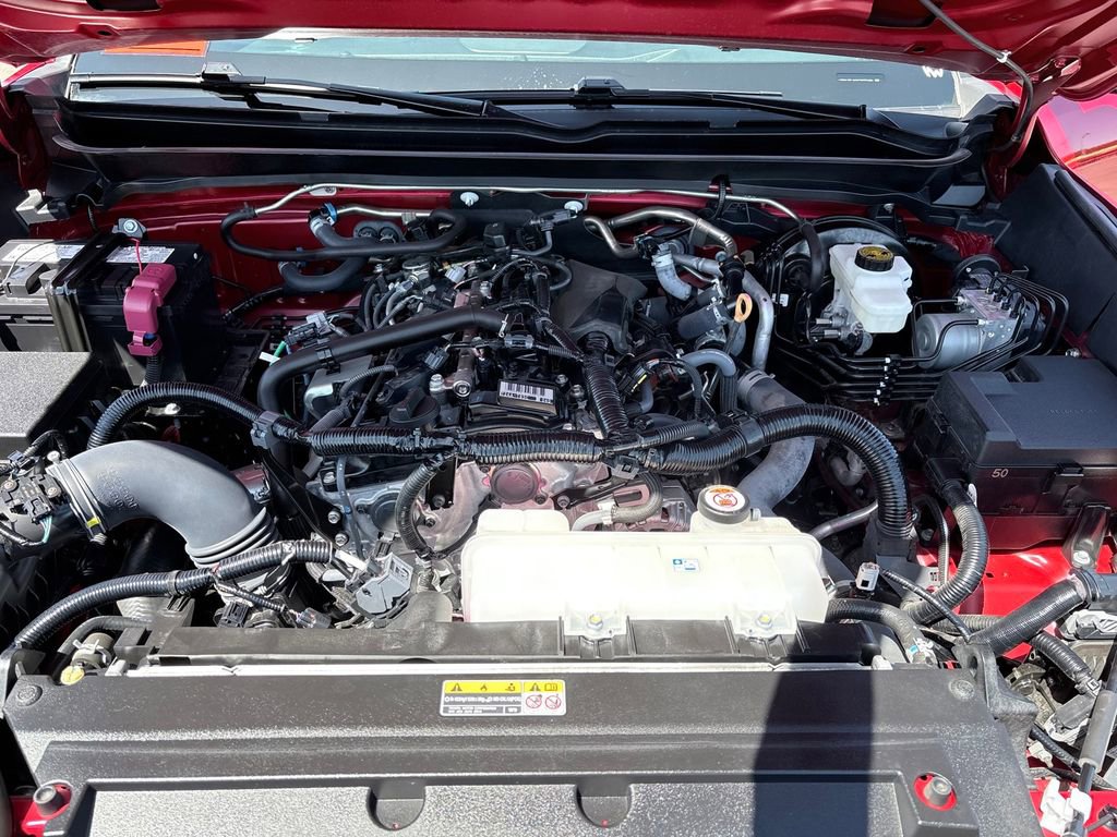 Used 2025 Toyota Tacoma SR5 AWD/4WD image 26
