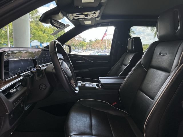 Used 2022 Cadillac Escalade ESV Premium Luxury AWD/4WD image 23