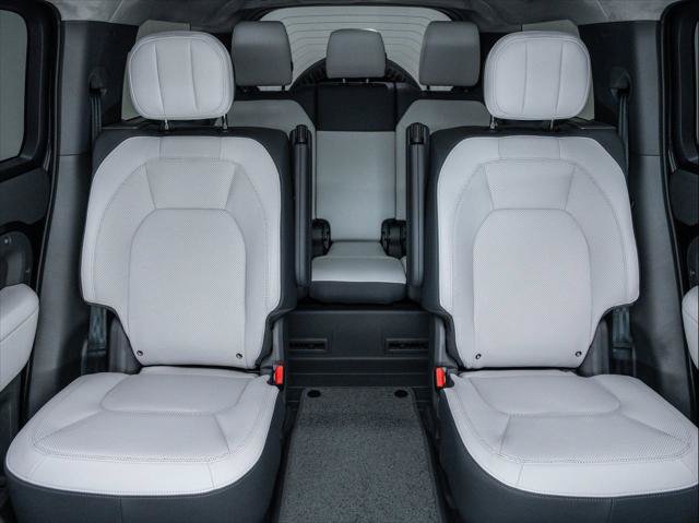 New 2025 Land Rover Defender 130 V8 AWD/4WD image 16
