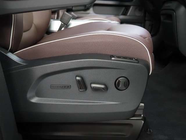 Used 2025 Volkswagen ID. Buzz Pro S image 62