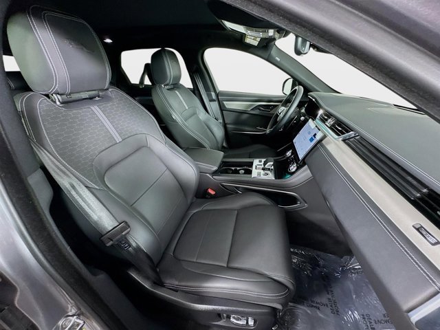 Used 2026 Jaguar F-PACE R-Dynamic S image 30