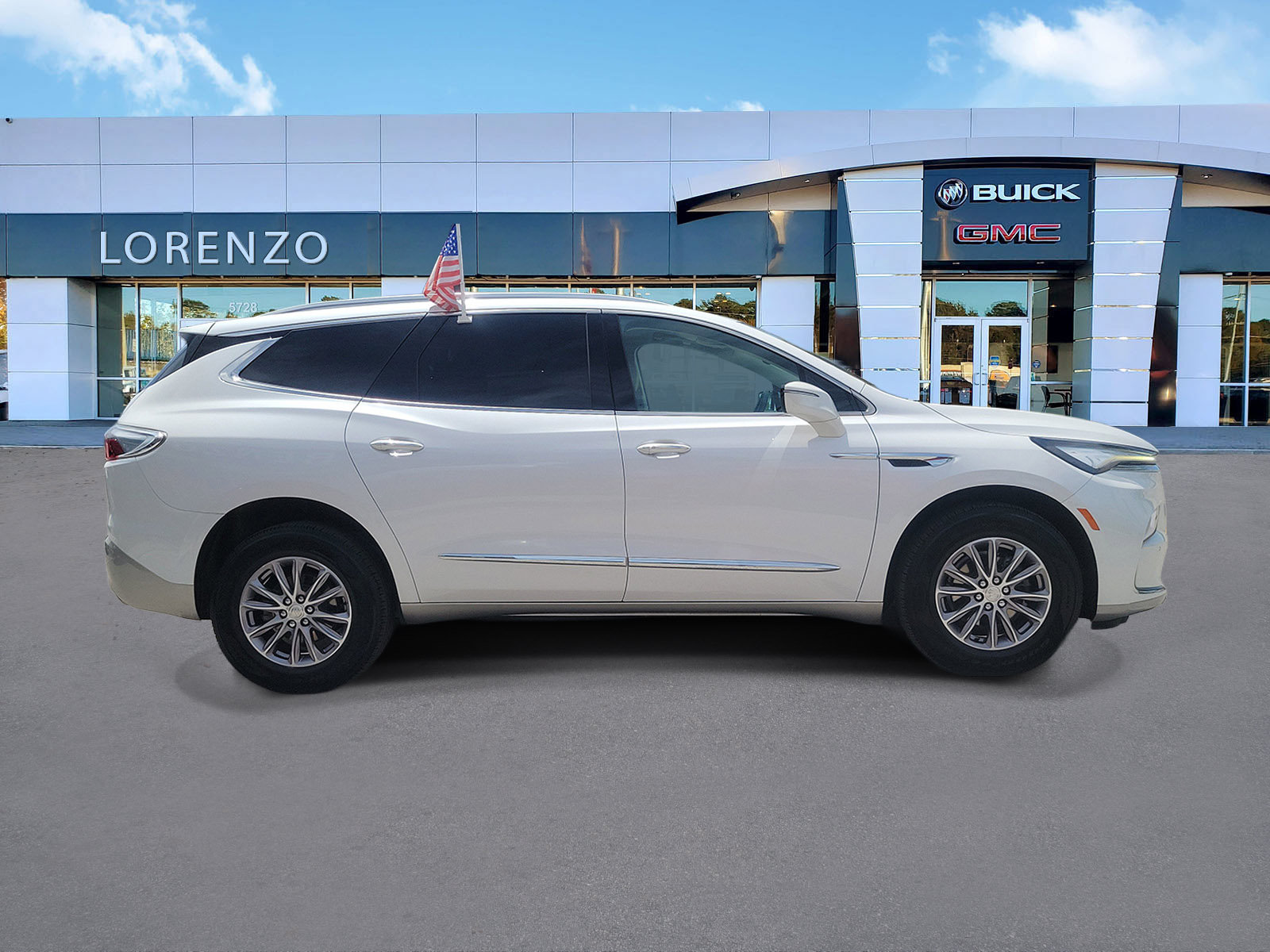 Used 2022 Buick Enclave Essence FWD image 4