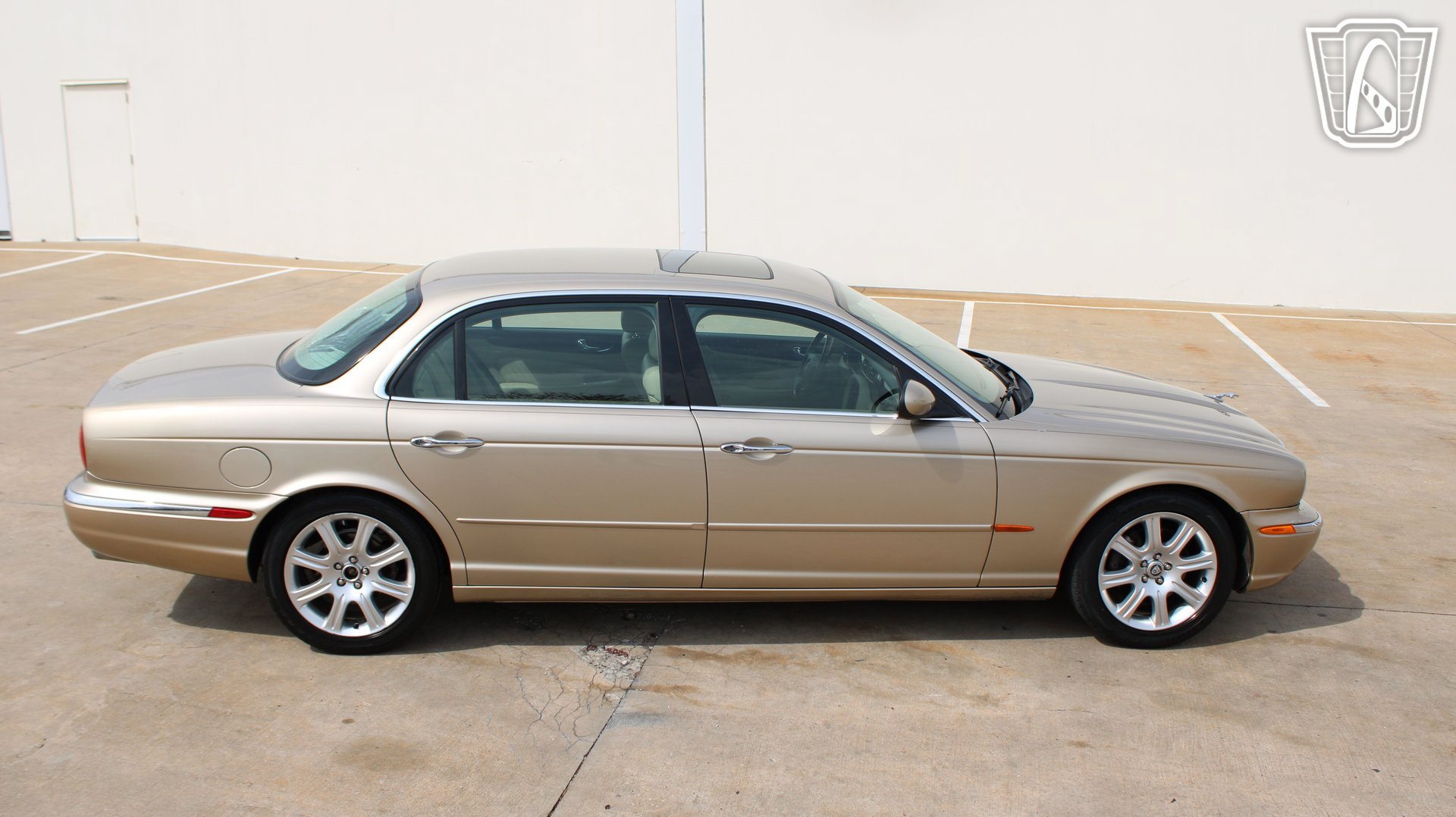 Used 2005 Jaguar XJ8 RWD image 26