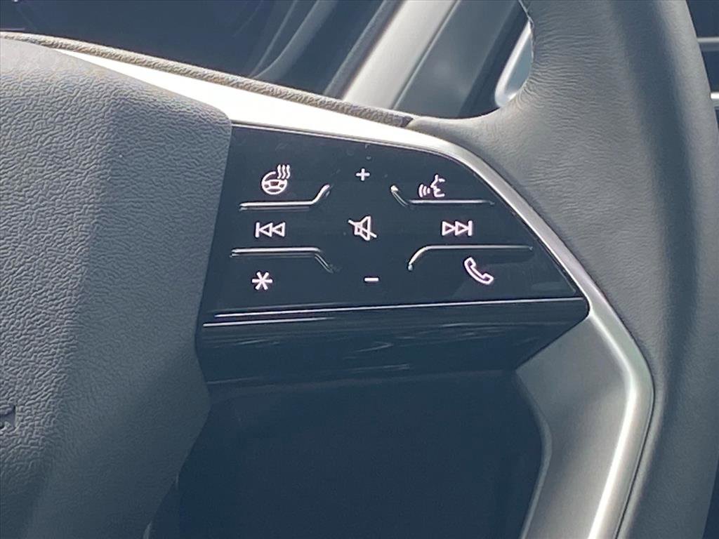 Used 2023 Audi Q4 e-tron Premium Plus w/ Premium Plus image 8