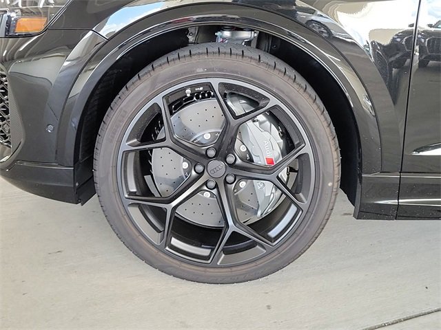 New 2026 Audi RS Q8 performance image 12
