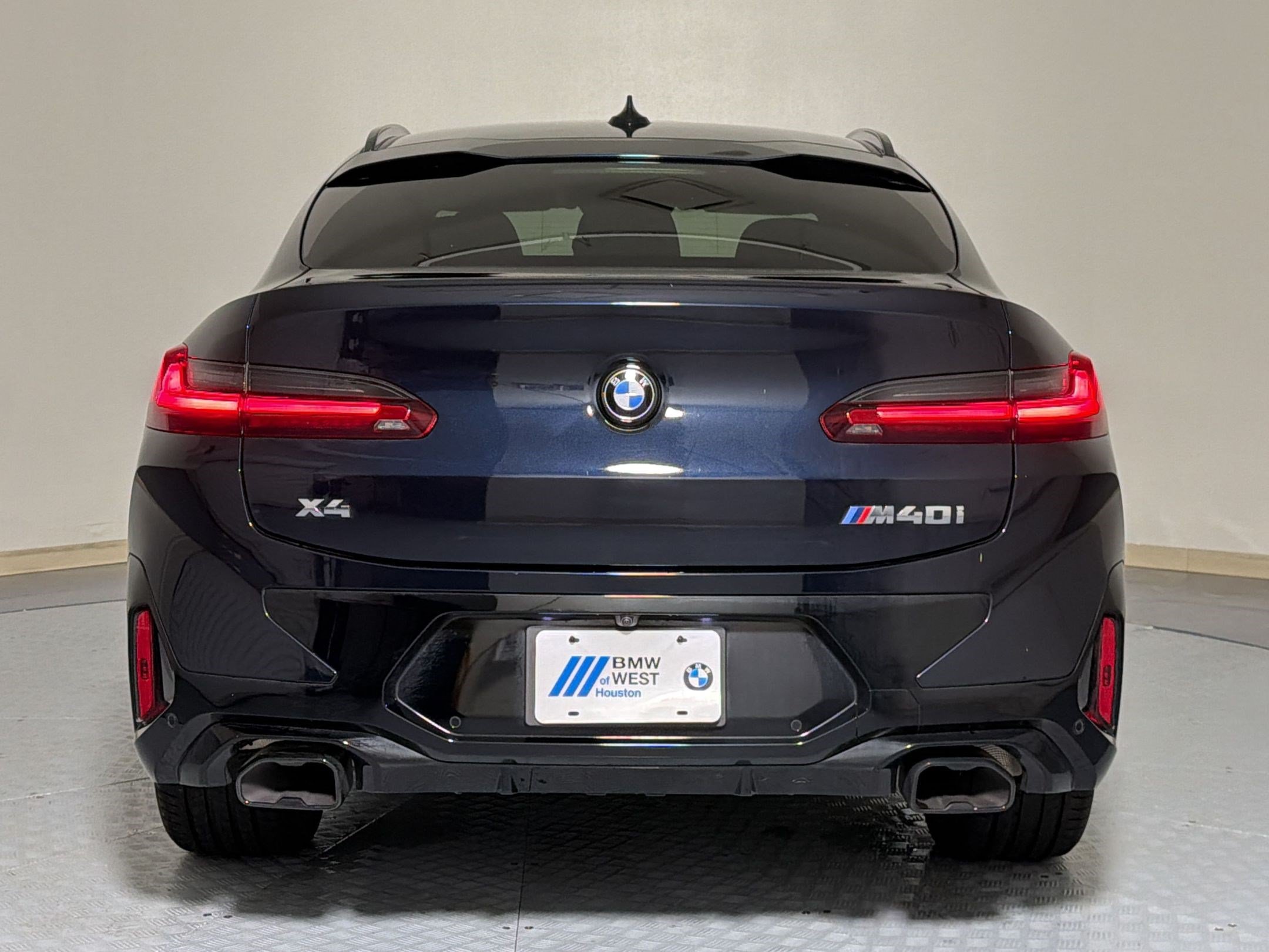 Certified 2024 BMW X4 M40i w/ Premium Package AWD/4WD image 10