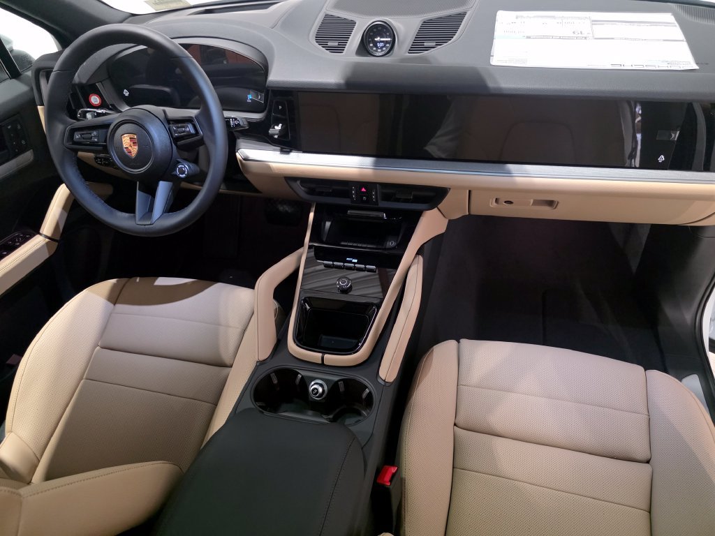 New 2026 Porsche Cayenne AWD/4WD image 34