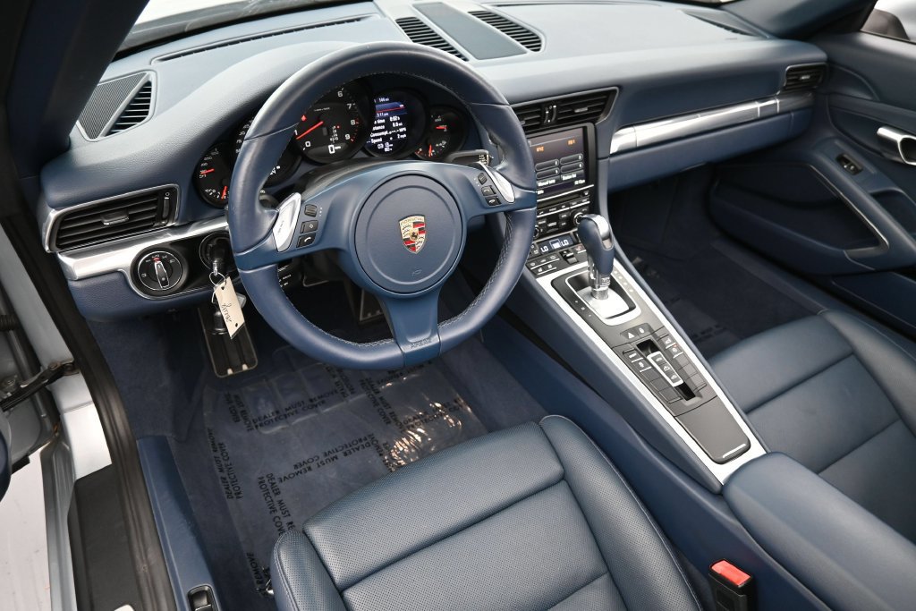 Used 2014 Porsche 911 Carrera image 4
