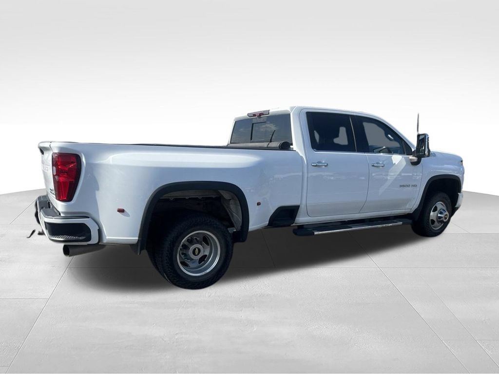 Used 2020 Chevrolet Silverado 3500 High Country w/ Technology Package AWD/4WD image 33