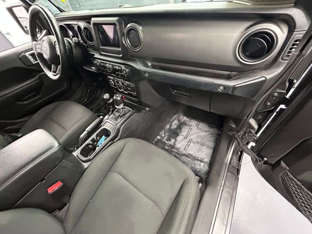 Used 2022 Jeep Gladiator Sport image 36