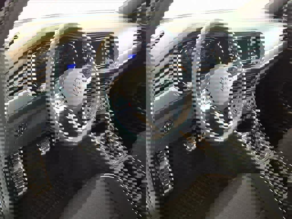 Certified 2023 Volkswagen Jetta Sport image 9