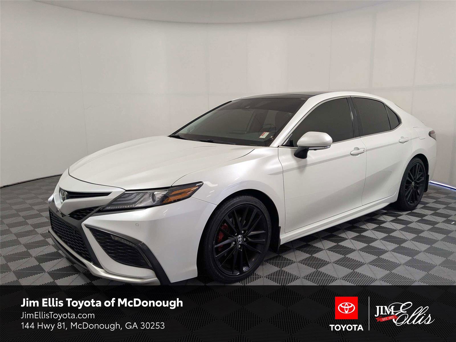 Used 2023 Toyota Camry XSE w/ Navigation Package FWD video 1