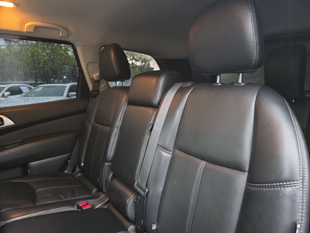 Used 2019 Nissan Pathfinder SL w/ Cargo Package FWD image 19