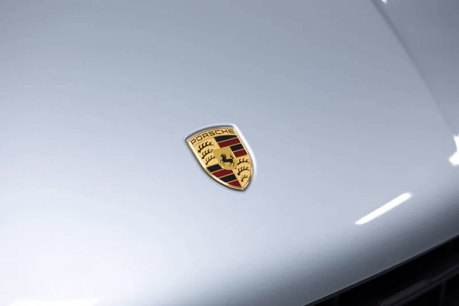 Certified 2026 Porsche Macan image 17
