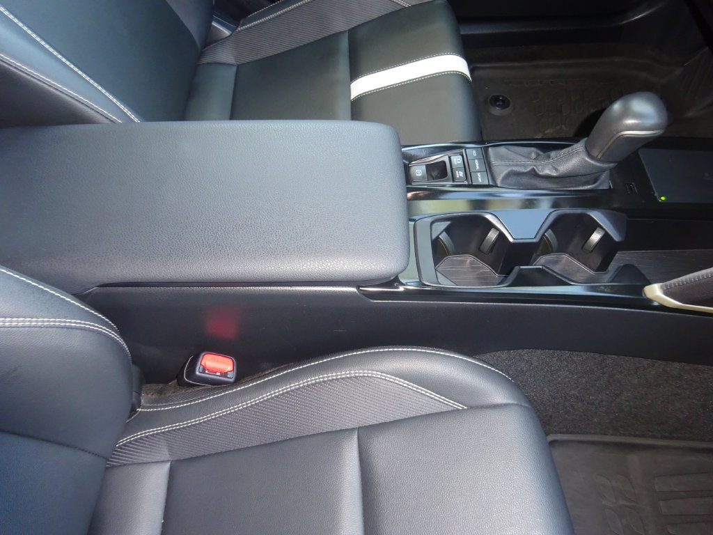 Used 2025 Toyota Camry SE FWD image 17