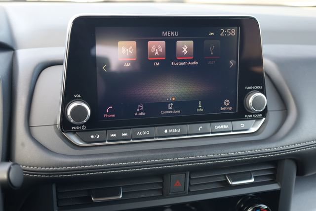 Used 2024 Nissan Rogue SV image 19