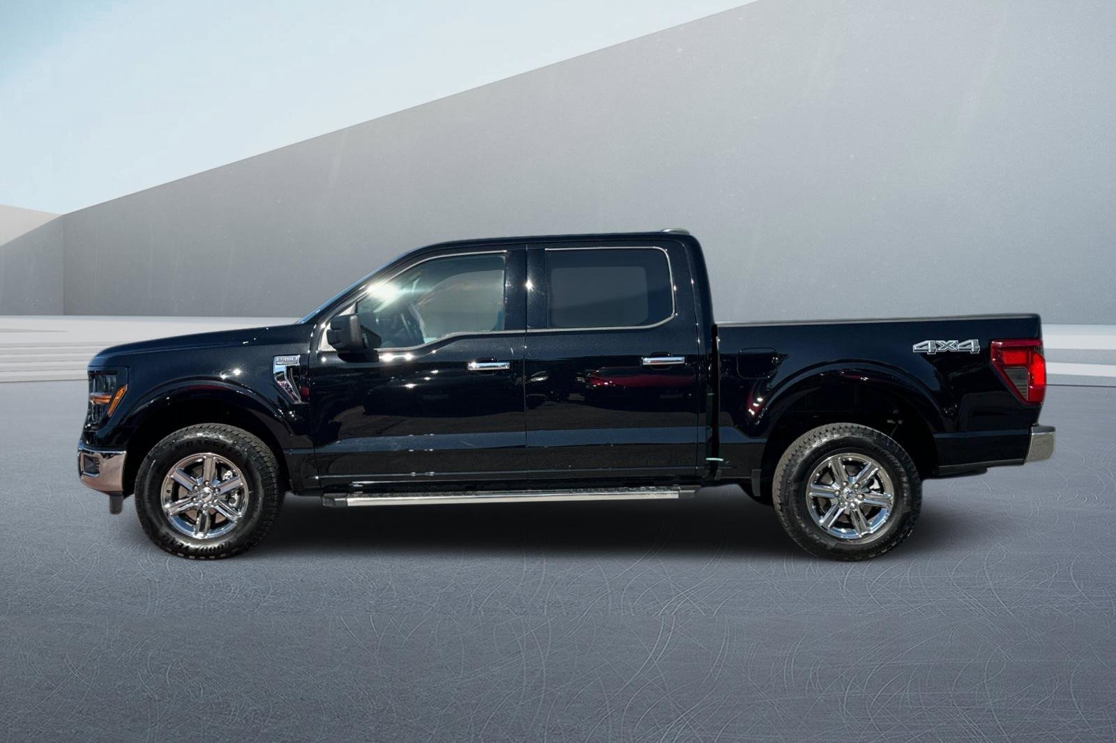 Used 2025 Ford F150 XLT w/ Equipment Group 301A Standard image 8