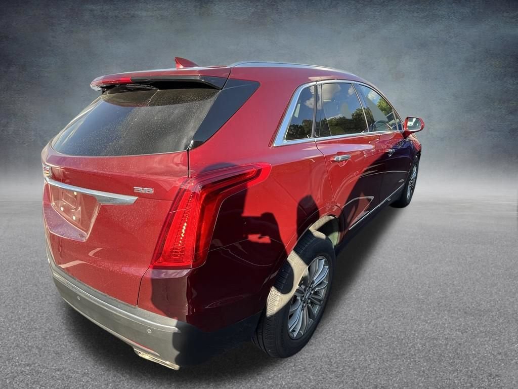 Used 2018 Cadillac XT5 Luxury w/ Driver Awareness Package AWD/4WD image 6