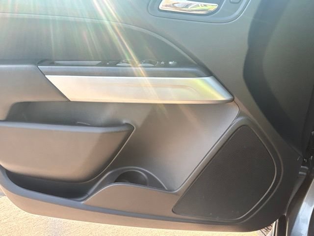 Used 2020 Chevrolet Colorado ZR2 w/ LPO, Premium Interior Package AWD/4WD image 16