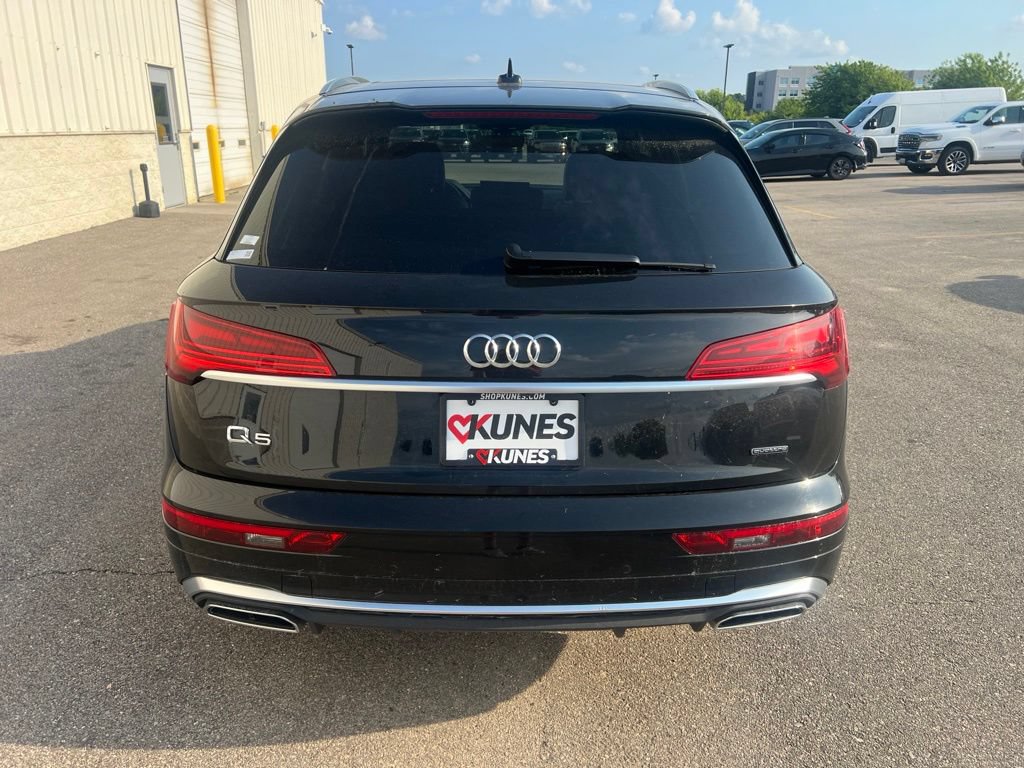 Used 2022 Audi Q5 e Premium Plus w/ Premium Plus Package AWD/4WD image 9