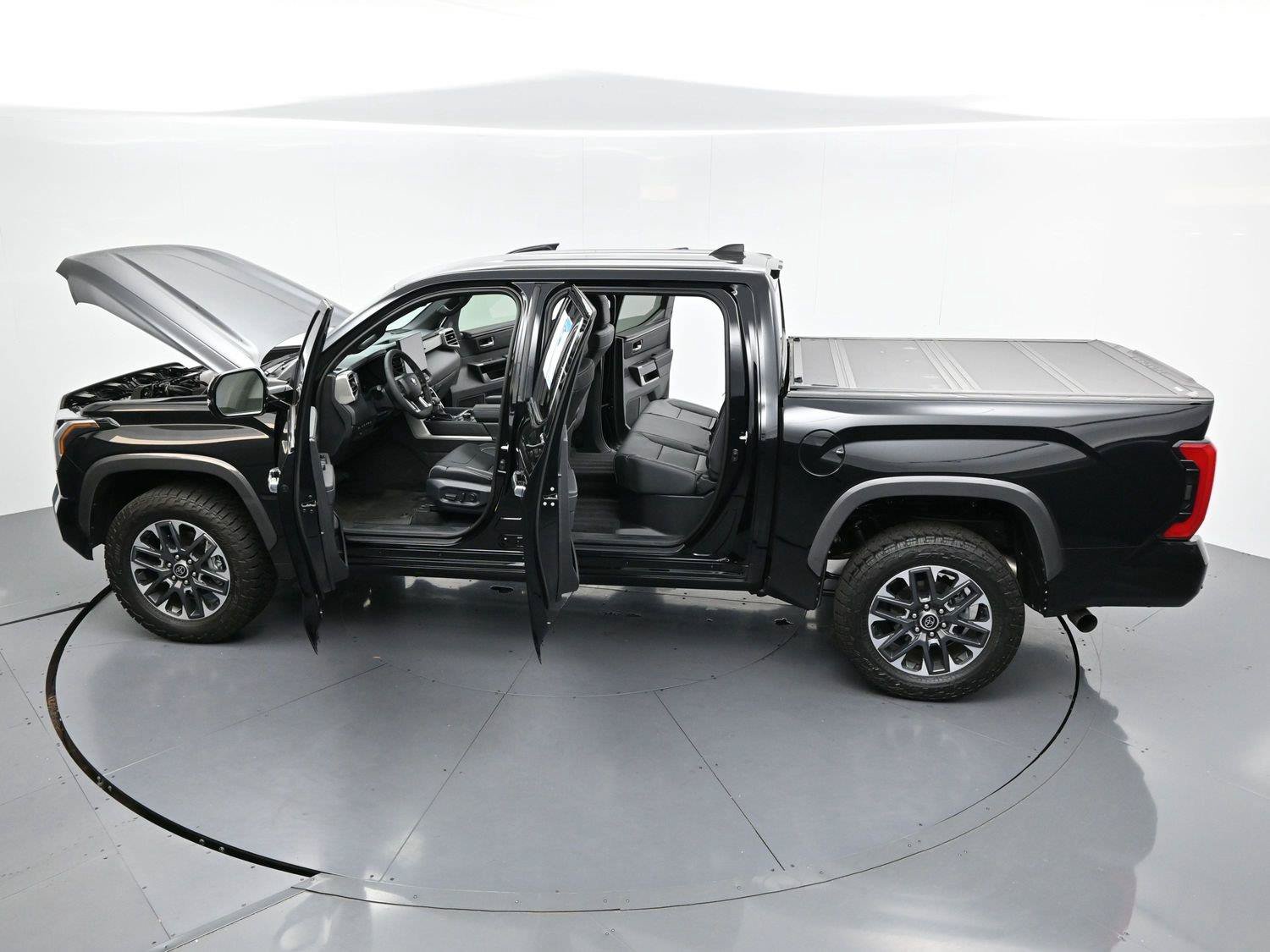 Used 2026 Toyota Tundra Limited AWD/4WD image 39