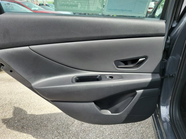 Used 2026 Hyundai Elantra Sport FWD image 9