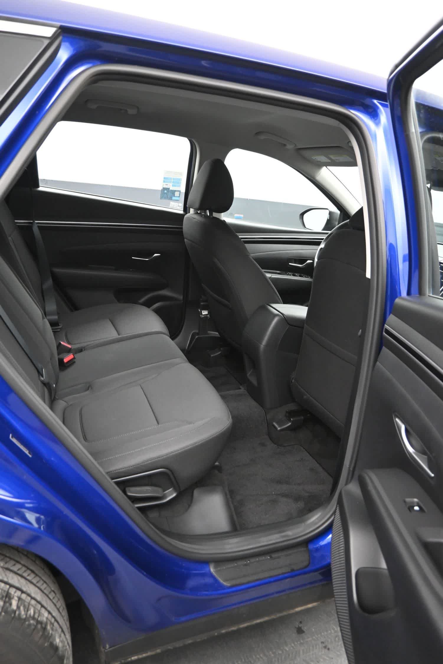 Used 2024 Hyundai Tucson SE FWD image 12