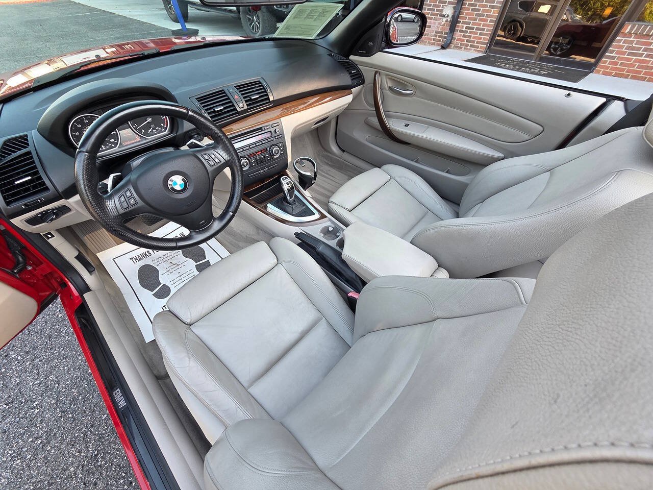 Used 2011 BMW 135i Convertible RWD image 16