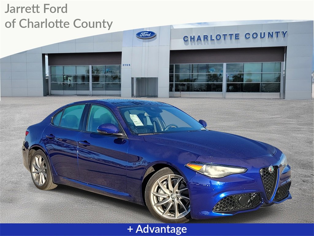 Used 2023 Alfa Romeo Giulia Sprint image 1